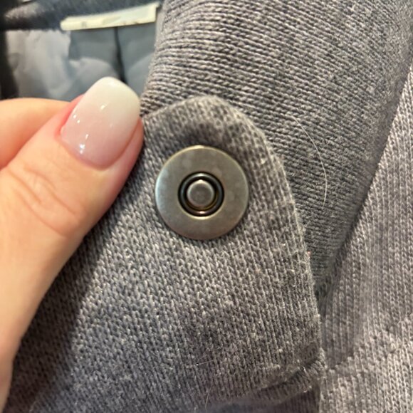 Athleta Gray Insulated Sweater Knit Puffer Vest Medium Funnel Neck Cinch Waist - Picture 2 of 8